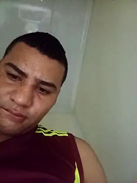 Snapshot of EISONREINA11 chatting on 20, 10, 2025 EISONREINA11 online show from 20, 10, 2025