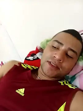 Snapshot of EISONREINA11 chatting on 9, 10, 2025 EISONREINA11 online show from 9, 10, 2025