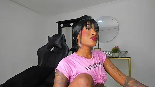 Emattaylor online show from 7, 11, 2025