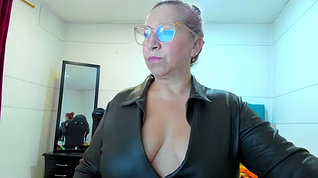 vaalery sweet online show from 4, 10, 2025