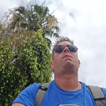 Trucker Hunter online show from 8, 4, 2026