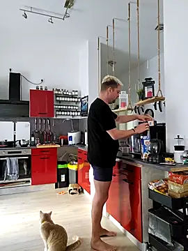 Trucker Hunter online show from 15, 3, 2025