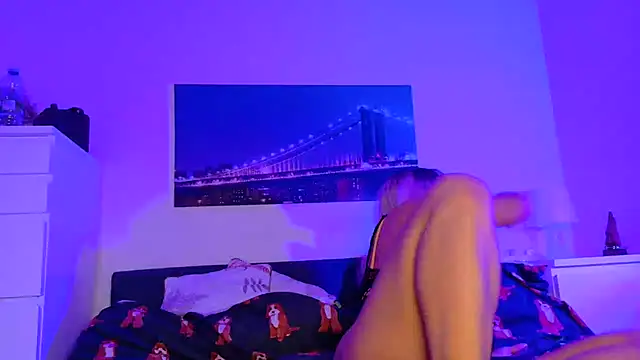 Tinkerbell822 online show from 29, 9, 2025