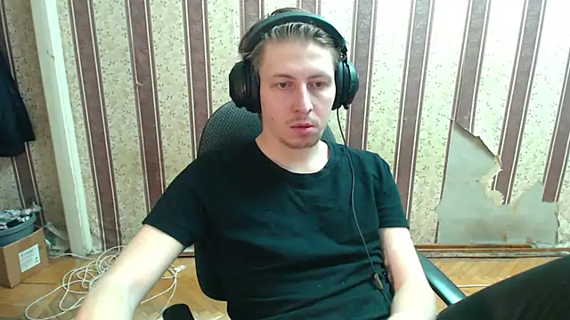 darienlarge online show from 4, 10, 2025