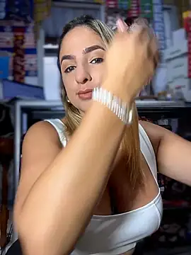 Snapshot of sammyqueenx21 chatting on 8, 4, 2026 sammyqueenx21 online show from 8, 4, 2026