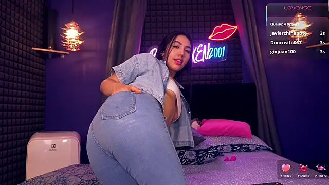 bull vixen2001 online show from 9, 11, 2025