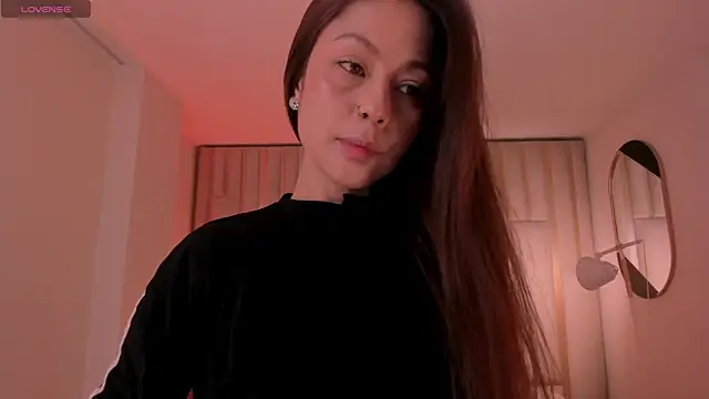 ErikaBenz  online show from 10, 6, 2026