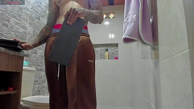 Snapshot of Aron_ford chatting on 3, 12, 2025 Aron ford online show from 3, 12, 2025