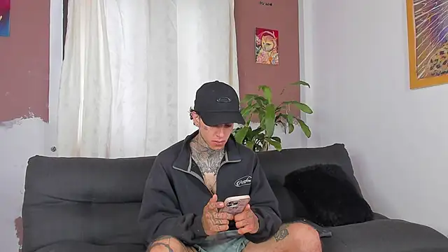 Snapshot of Aron_ford chatting on 3, 10, 2025 Aron ford online show from 3, 10, 2025