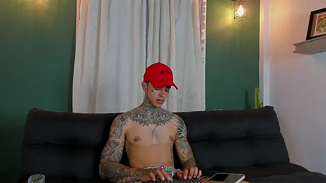 Snapshot of Aron_ford chatting on 3, 11, 2025 Aron ford online show from 3, 11, 2025