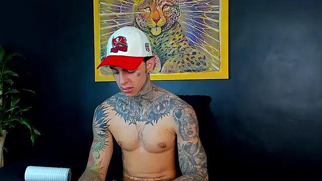 Snapshot of Aron_ford chatting on 23, 9, 2025 Aron ford online show from 23, 9, 2025