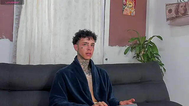 Snapshot of Aron_ford chatting on 16, 10, 2025 Aron ford online show from 16, 10, 2025