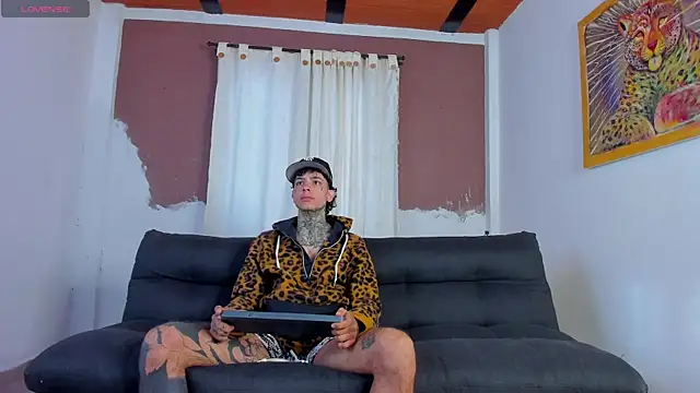 Snapshot of Aron_ford chatting on 29, 9, 2025 Aron ford online show from 29, 9, 2025