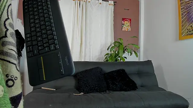 Snapshot of Aron_ford chatting on 4, 10, 2025 Aron ford online show from 4, 10, 2025