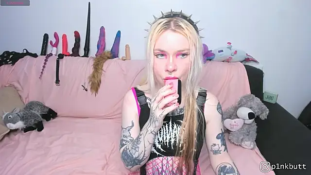 HelenGoat online show from 25, 6, 2026