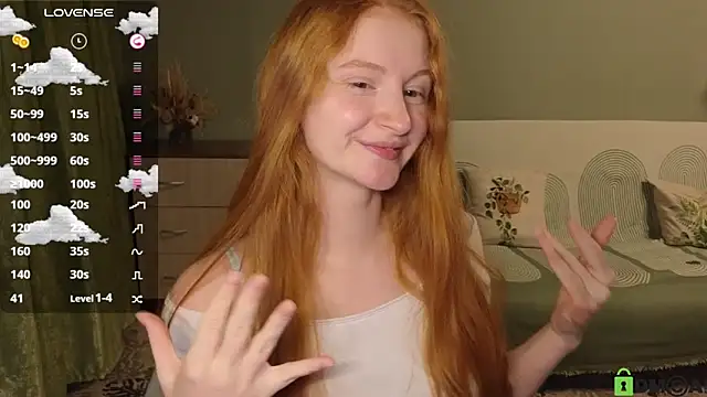 Snapshot of astoria_ross_ chatting on 20, 10, 2025 astoria ross online show from 20, 10, 2025