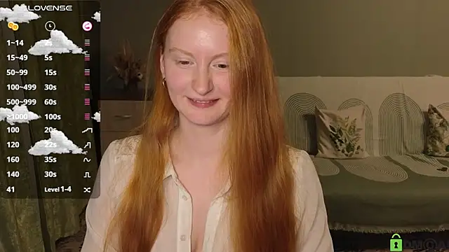 Snapshot of astoria_ross_ chatting on 15, 12, 2025 astoria ross online show from 15, 12, 2025