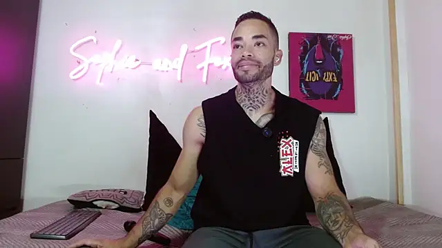 SophieFoxx17 online show from 12, 6, 2026