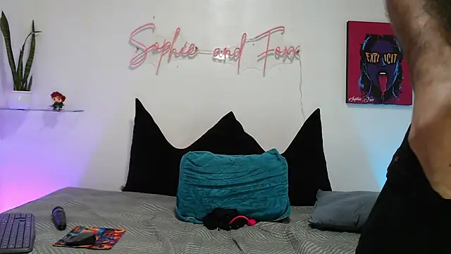 SophieFoxx17 online show from 29, 10, 2025