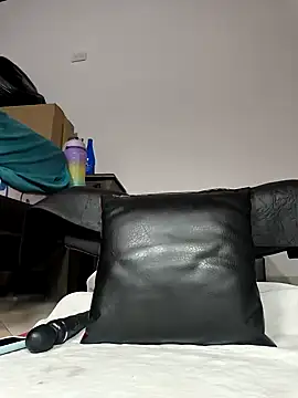 Snapshot of shelby_kutter chatting on 6, 2, 2026 shelby kutter online show from 6, 2, 2026