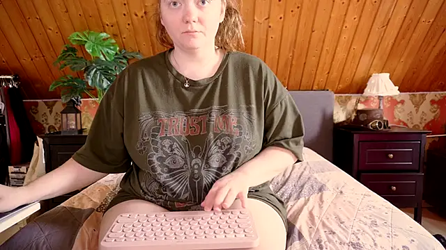 TessaWinter online show from 17, 9, 2025