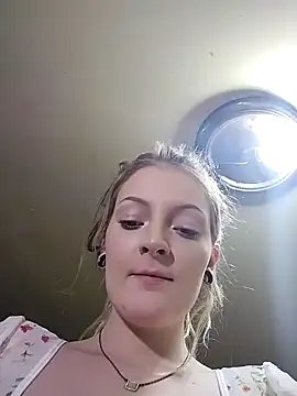 xomikaylaxo online show from 24, 1, 2025