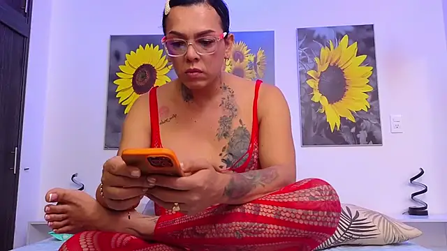 Snapshot of KataLehlla chatting on 8, 11, 2025 KataLehlla online show from 8, 11, 2025