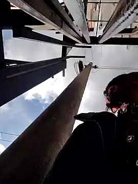  Laary online show from 6, 10, 2025