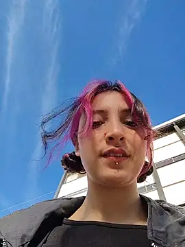  Laary online show from 11, 3, 2026