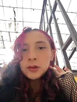  Laary online show from 8, 9, 2025