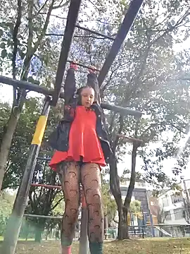  Laary online show from 24, 9, 2025