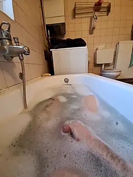 toeloverlive online show from 12, 12, 2024