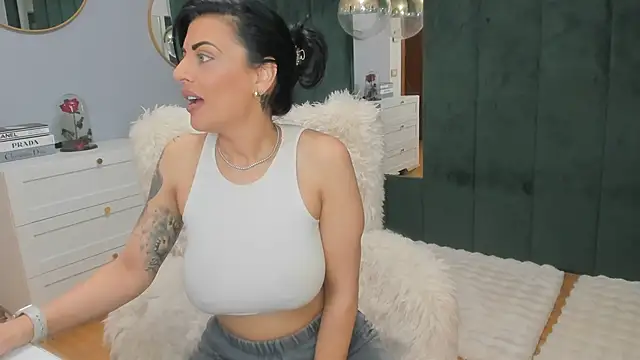 ElisaBaxter online show from 14, 1, 2026