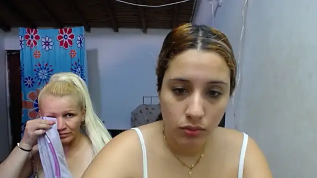 Nicolle Milf online show from 24, 10, 2025