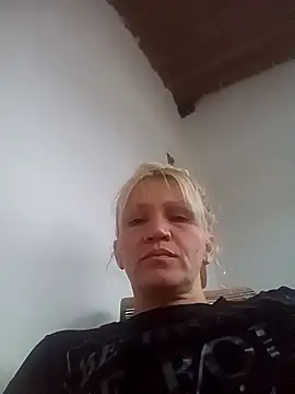 Nicolle Milf online show from 21, 12, 2025