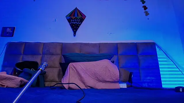 Snapshot of britanyy_ chatting on 7, 10, 2025 britanyy online show from 7, 10, 2025