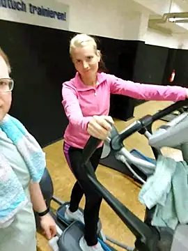 Snapshot of AnnualSunrise chatting on 23, 3, 2025 AnnualSunrise online show from 23, 3, 2025