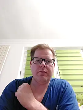 Snapshot of AnnualSunrise chatting on 9, 2, 2025 AnnualSunrise online show from 9, 2, 2025