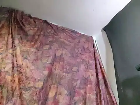 crazylatinguyy online show from 4, 12, 2024