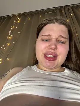 perfect sweety girl online show from 10, 3, 2026