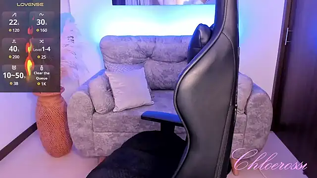 chloerossi online show from 19, 12, 2024