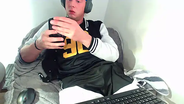 Tobi907790 online show from 26, 11, 2025