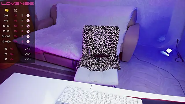 Rose-Baby online show from 1, 3, 2025