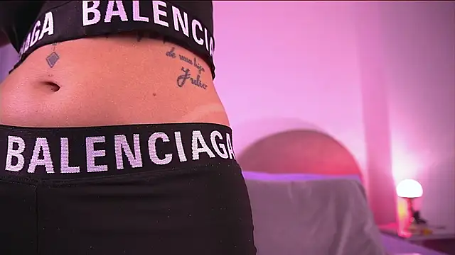 danna berlin  online show from 11, 11, 2025