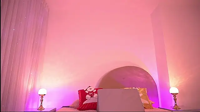 danna berlin  online show from 2, 12, 2025