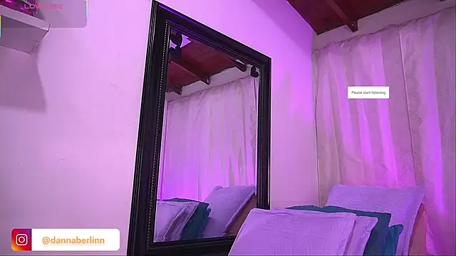 danna berlin  online show from 17, 9, 2025