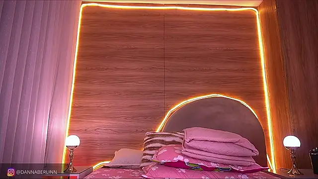 Snapshot of danna_berlin_ chatting on 17, 2, 2026 danna berlin online show from 17, 2, 2026