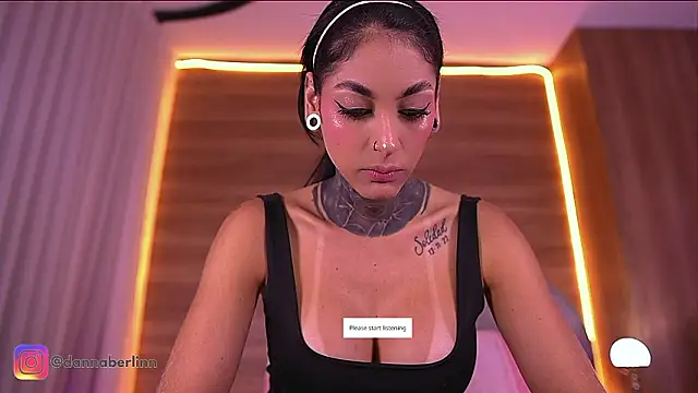 danna berlin  online show from 12, 3, 2026