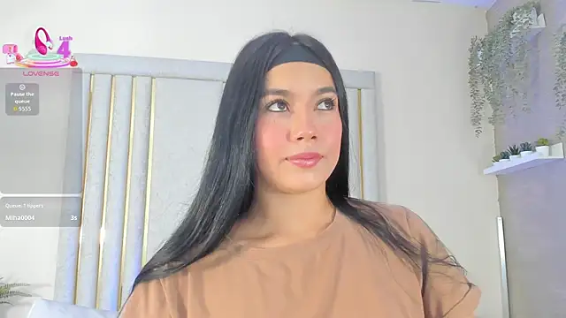 Natasharuso online show from 11, 9, 2025