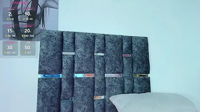 Natasharuso online show from 3, 2, 2026